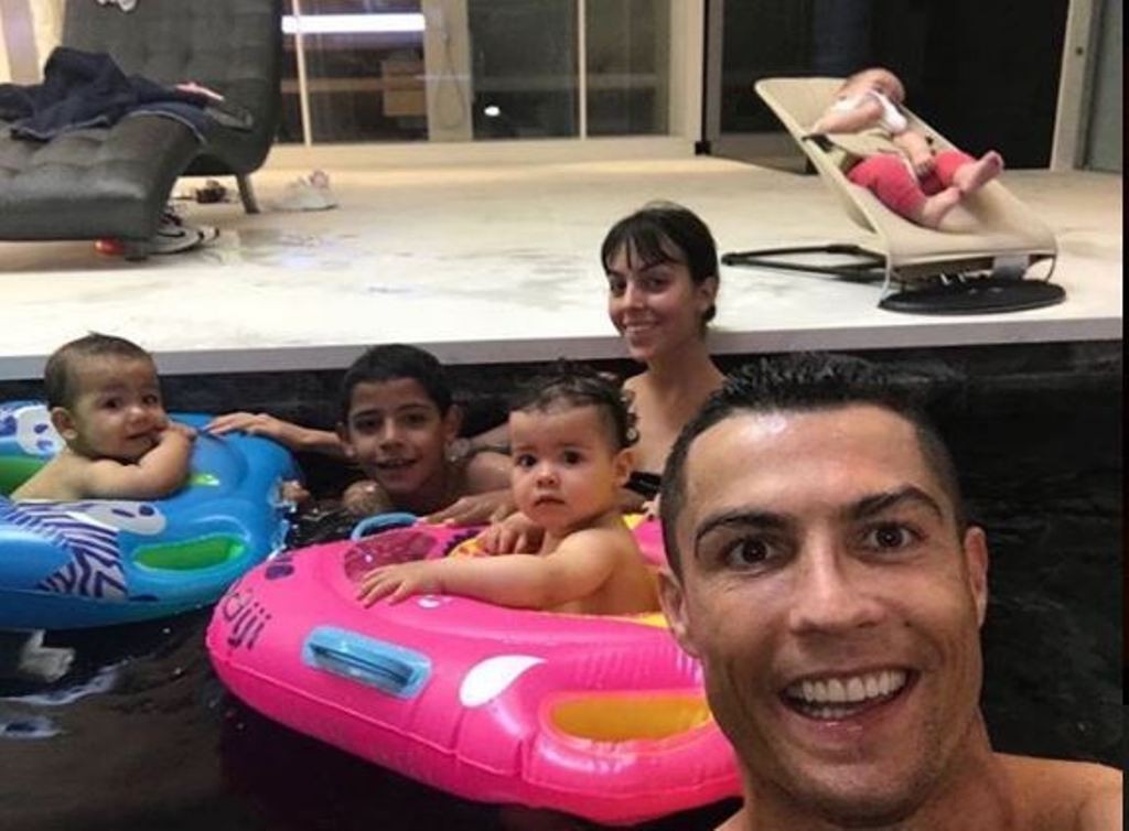 ronaldo e la sua famiglia
