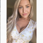 Emma Jones, la giornalista che fa impazzire i tifosi del Leeds 4