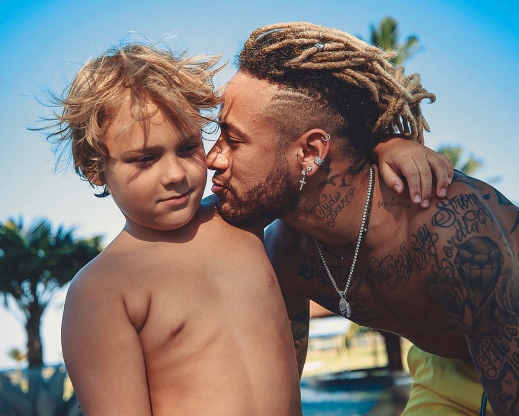 Neymar e il figlio (Instagram)