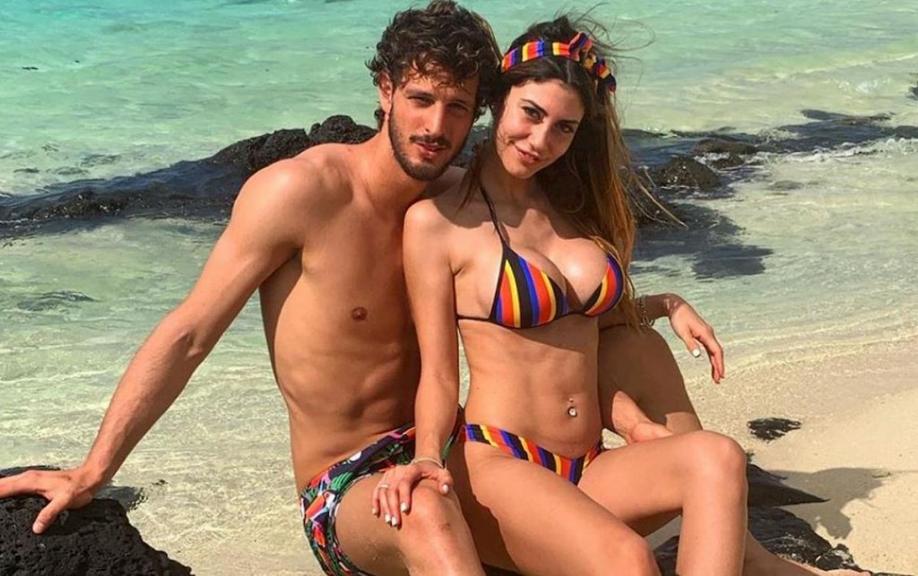 Di Gennaro in love con la sua sexy Stefania in vacanza alle Mauritius