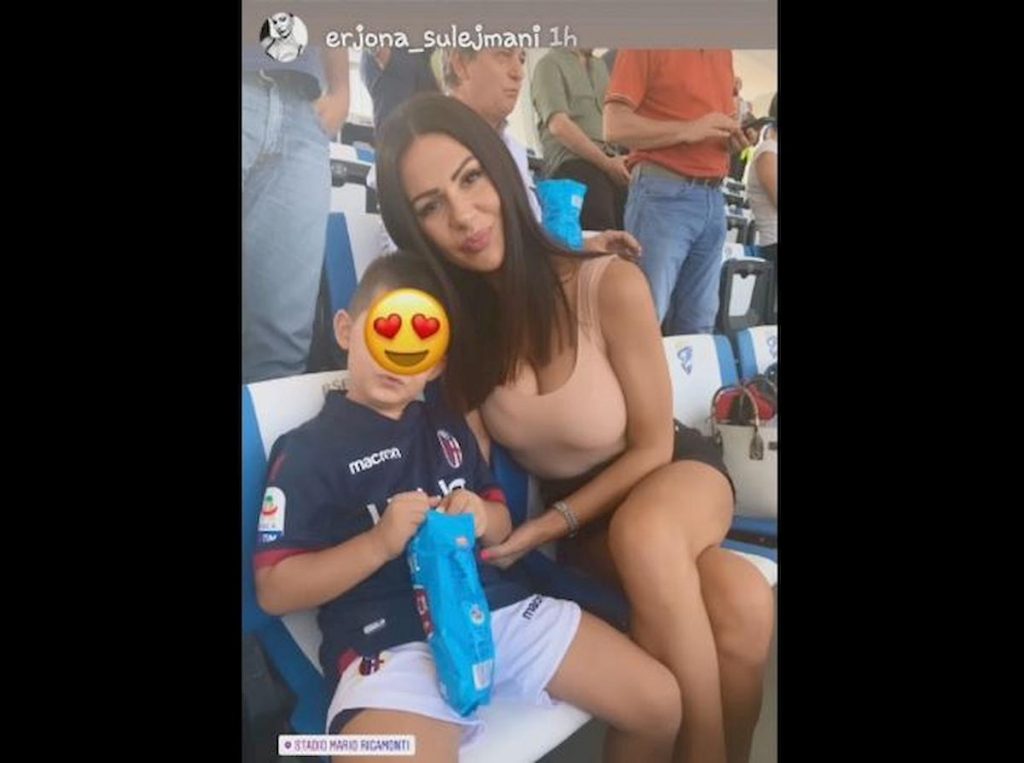 video-erjona-sulejmani-tifa-bologna-e-dzemaili-col-figlio-luan-1