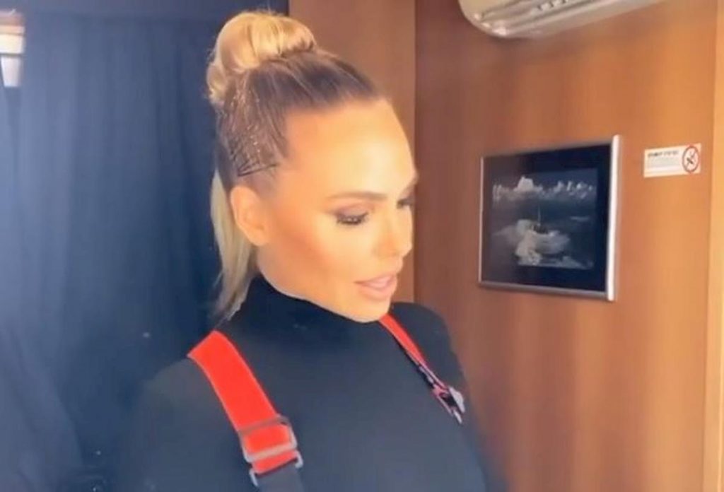 video-ilary-blasi-look-finale-eurogames