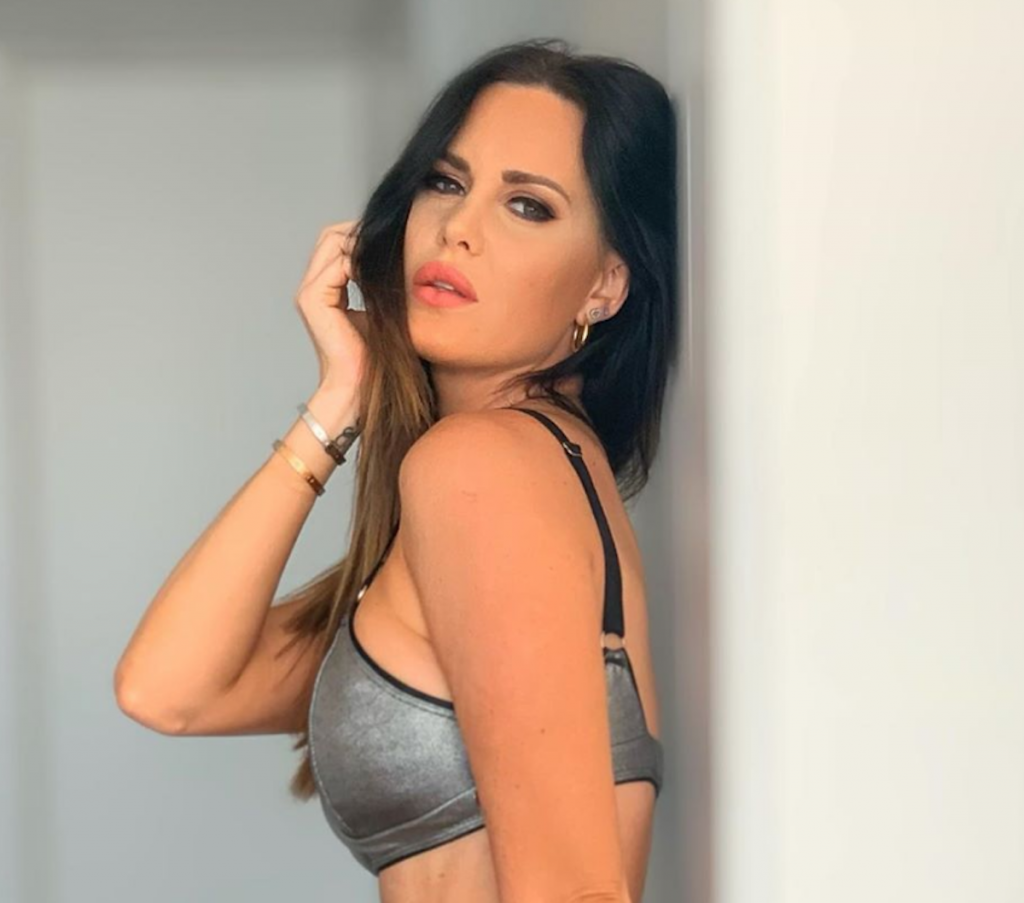 lady-zarate-super-sexy