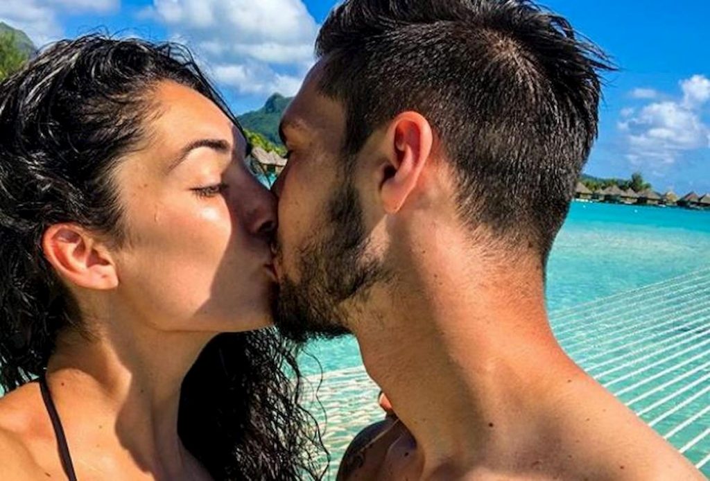 silvia-di-vincenzo-dedica-con-bacio-matteo-politano