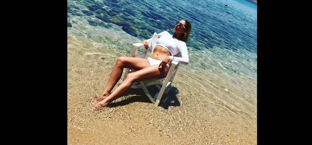 Moglie Frey in spiaggia