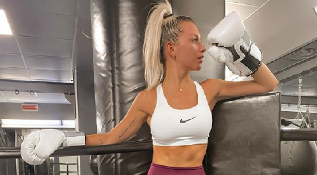 agustina-gandolfo-provata-dalla-lezione-di-boxe