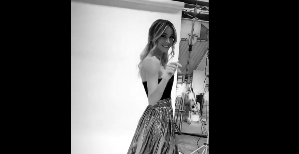 video-diletta-leotta-lanteprima-dellultimo-backstage-quanta-eleganza-per-la-giornalista