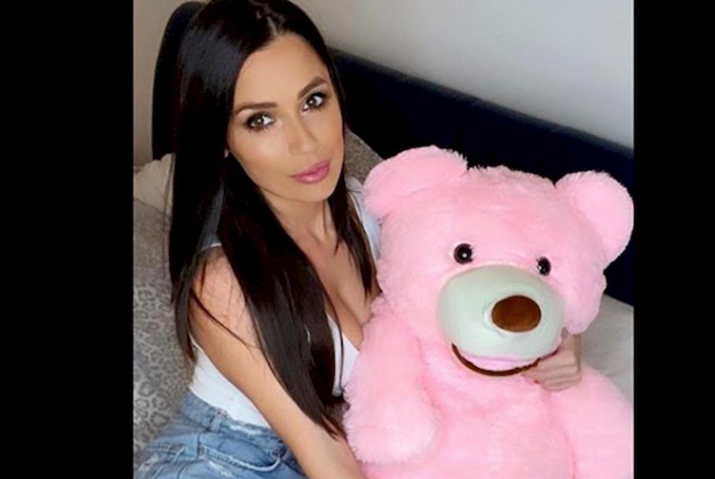 alessia-macari-peluche