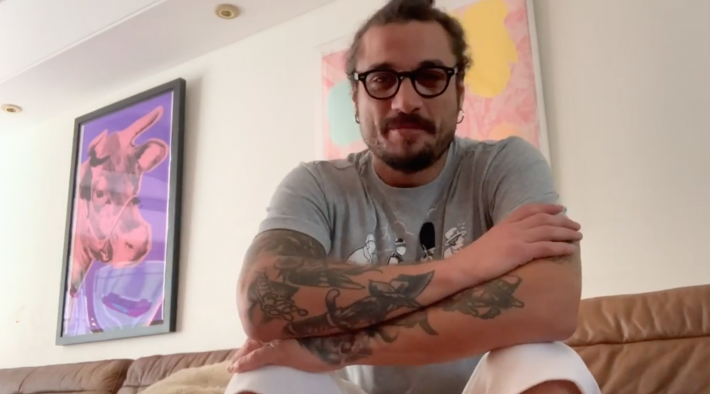Osvaldo canzone per Frey