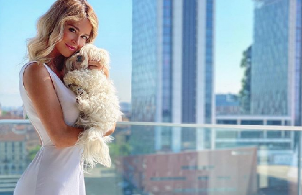 diletta-leotta-e-la-foto-con-il-cane