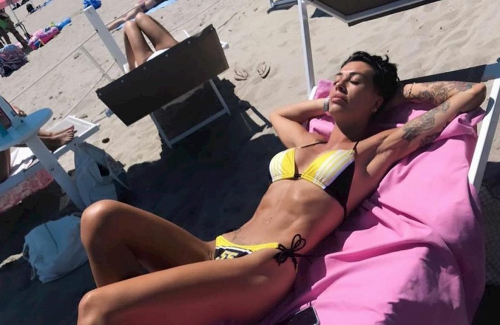 claudia-nainggolan-spiaggia