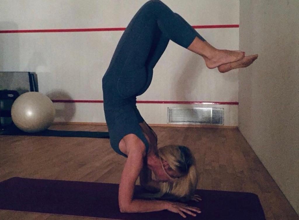 ilary-yoga-totti