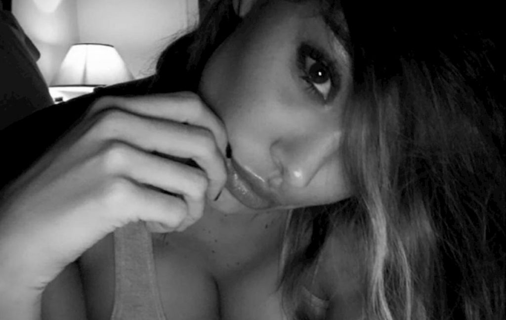 belen-decollete-bollente