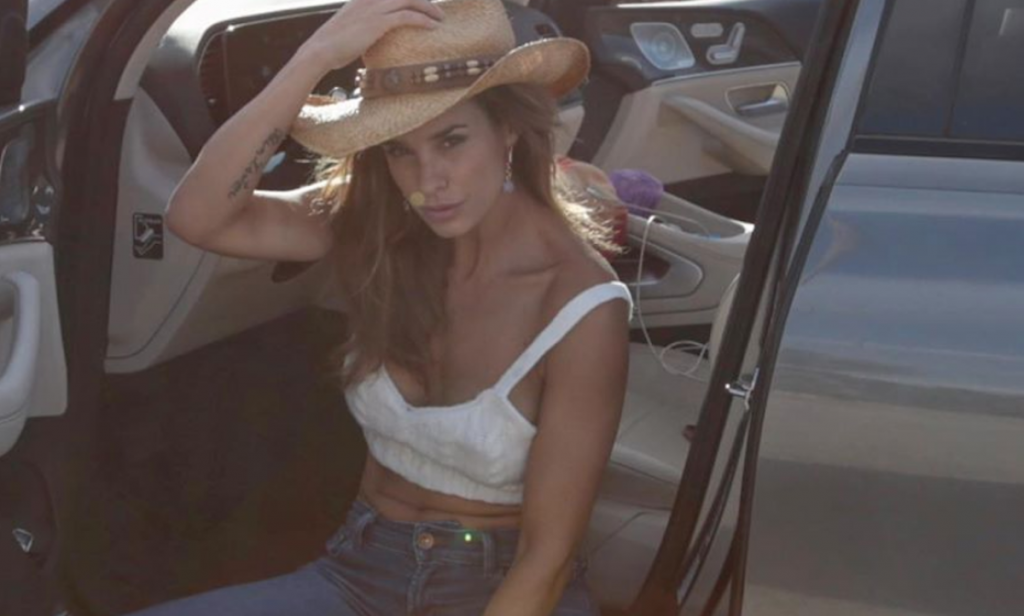canalis-cowgirl