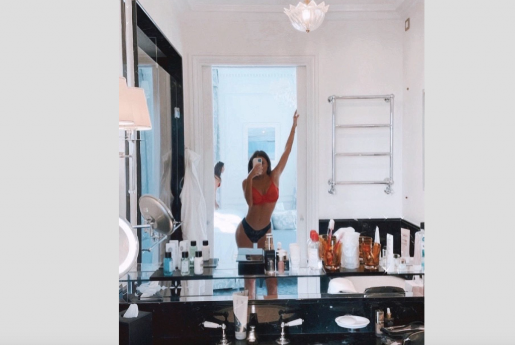 jacobelli-sexy-selfie