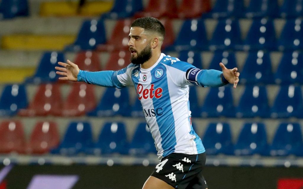 maradona-insigne-si-tatua-sulla-gamba-il-volto-del-pibe-de-oro-esultante-e-lo-stadio