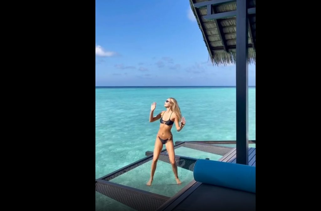 viky-varga-vacanza
