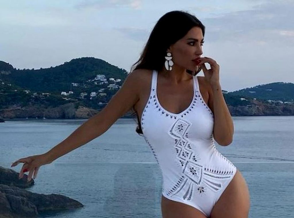 yolanthe-post-costume-1