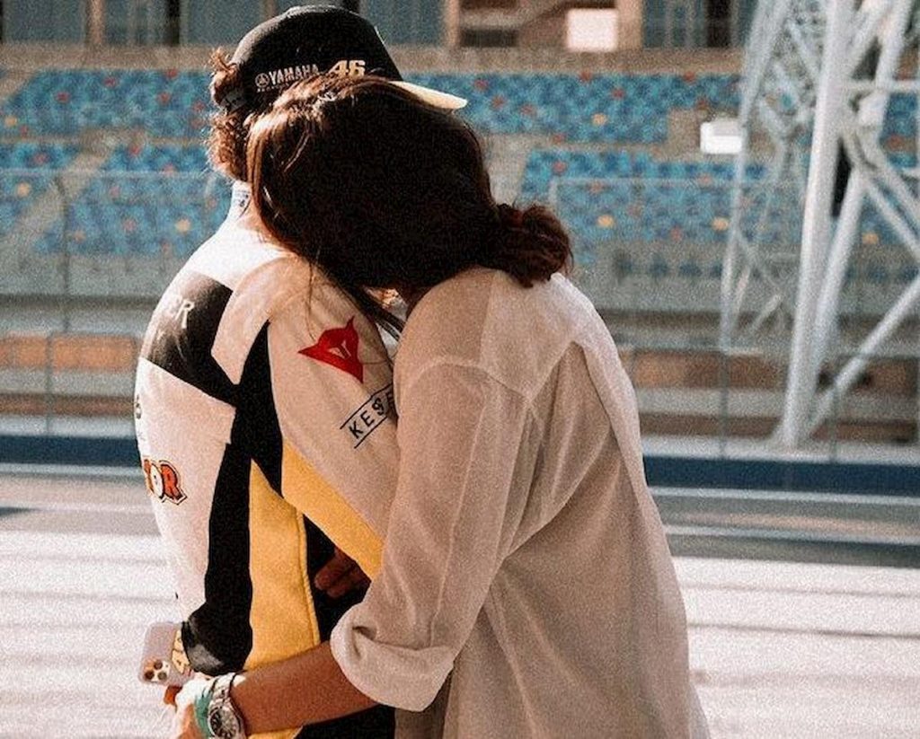 rossi-francesca-abbraccio-1