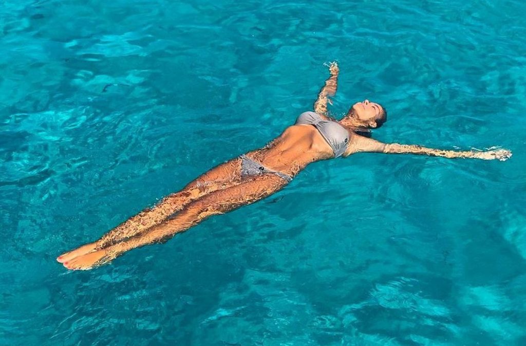 giorgia-palmas-carrellata-mare