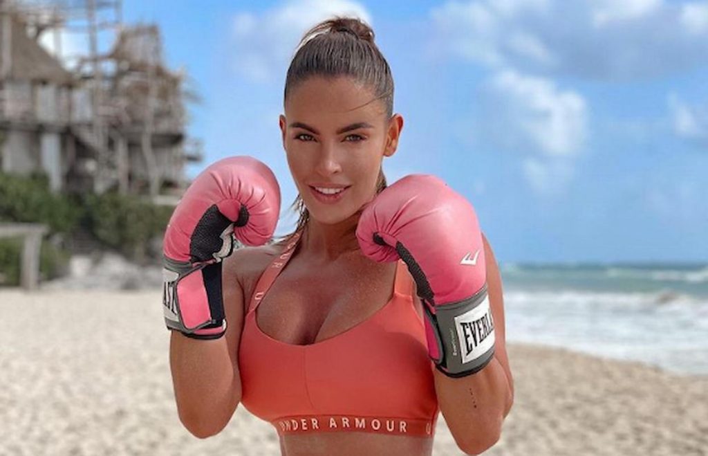 javorcekova-sexy-boxer