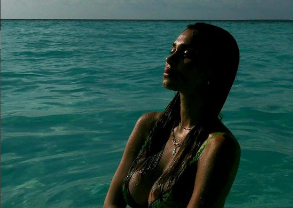 belen scollatura maldive