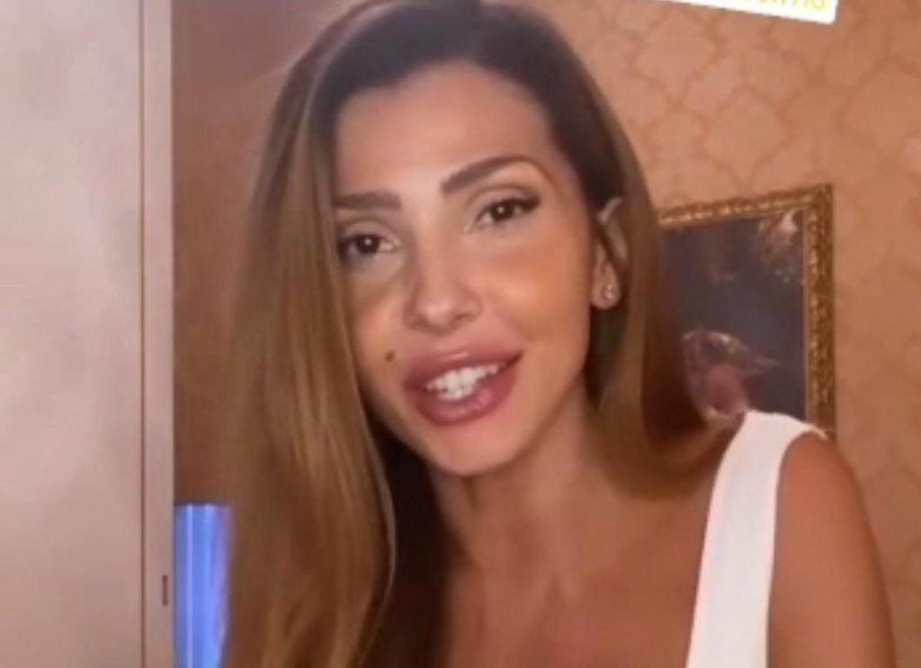 manuela ferrera polemiche sedere