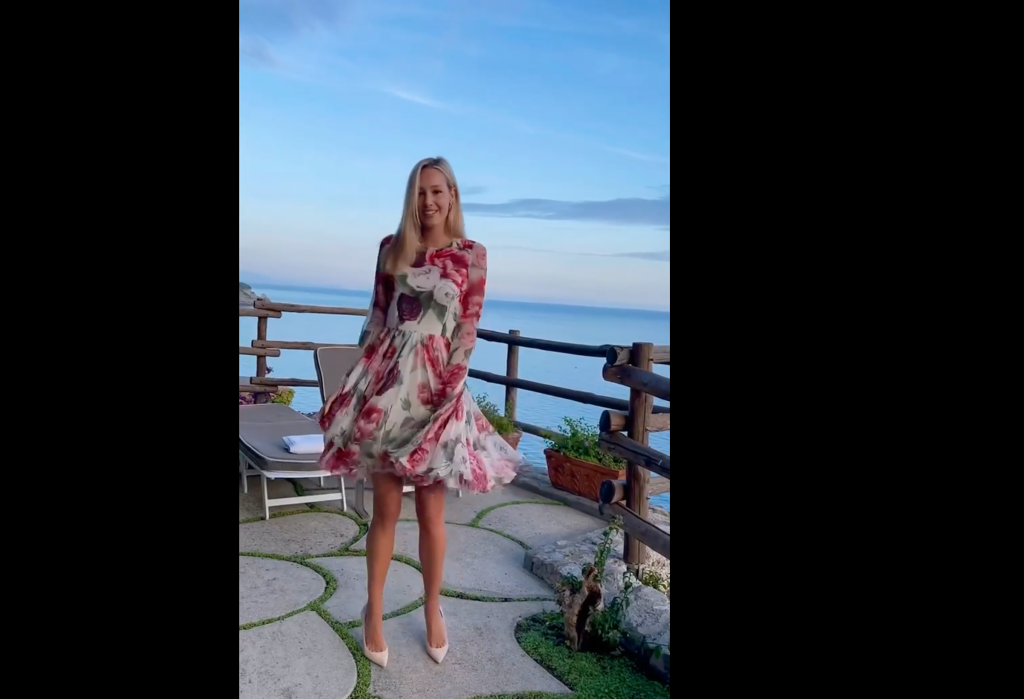 Varga, outfit estate