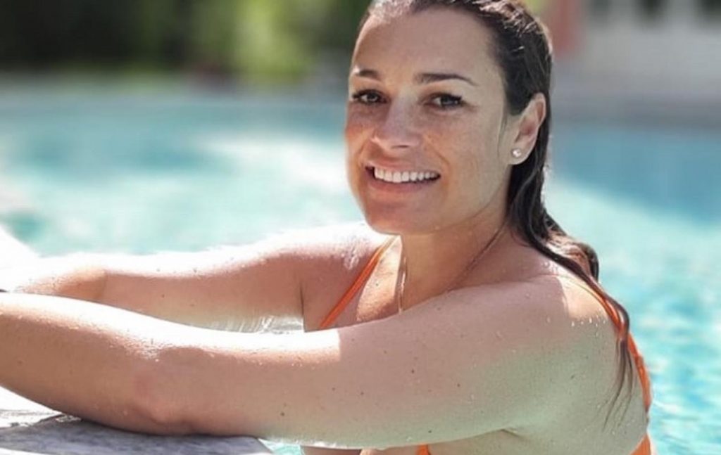 seredova scatto bikini