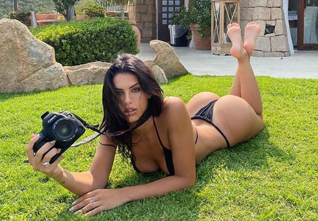 Antonella Fiordelisi, autoscatti bollenti