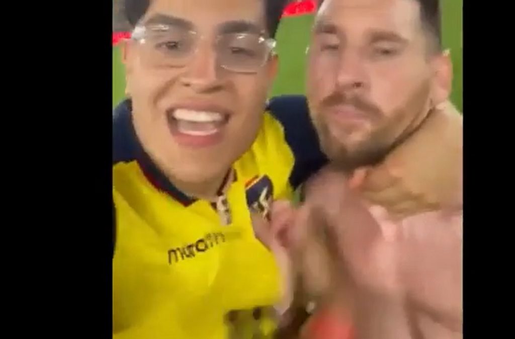 tifoso-abbraccia-messi