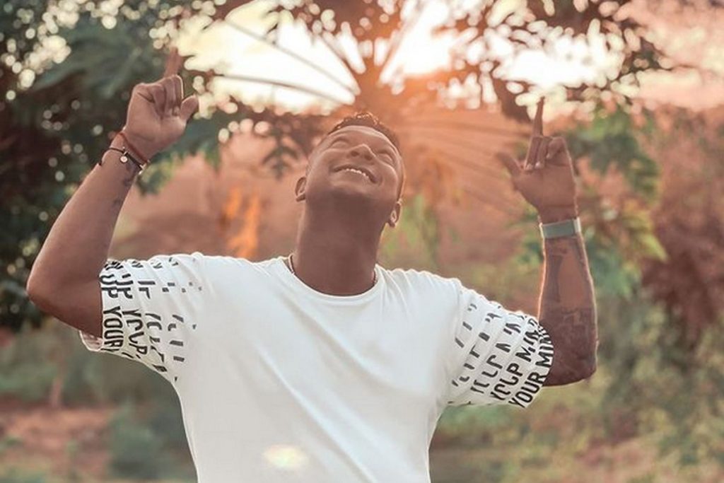 Guarin, proposta sui social