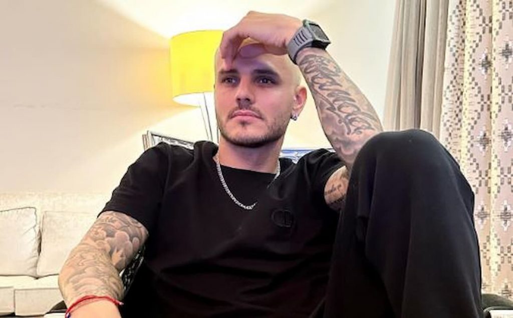 icardi posa in testa wanda (1)