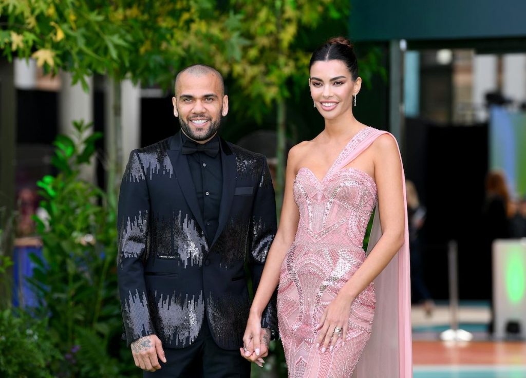 joana-difende-dani-alves