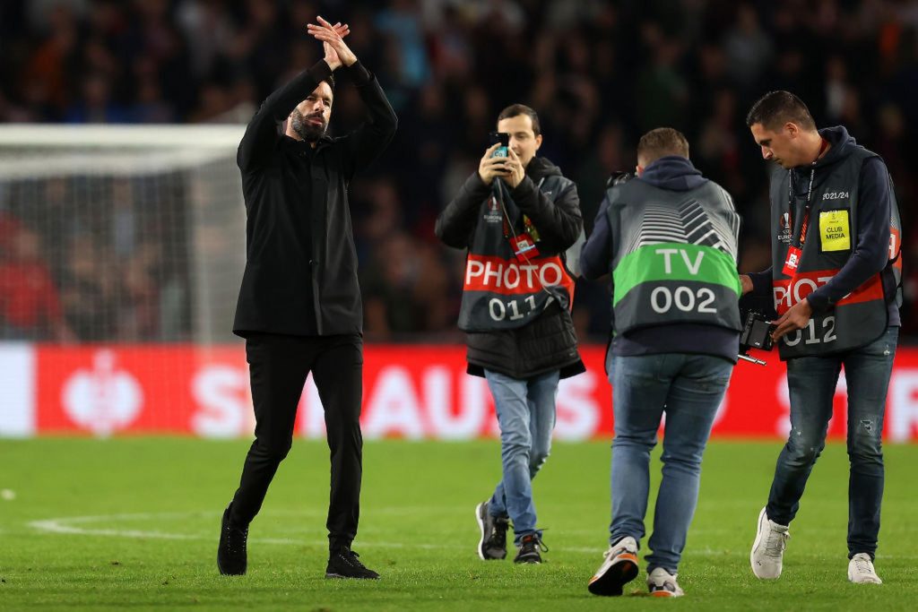 psv allontana tifoso