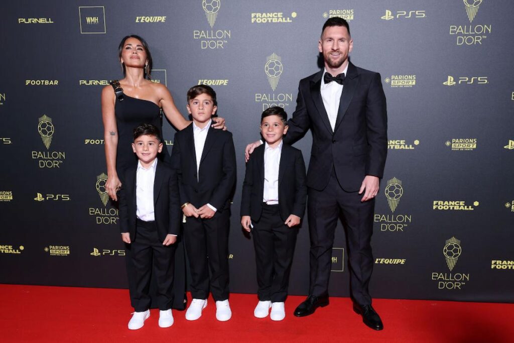 messi famiglia ottavo pallone oro