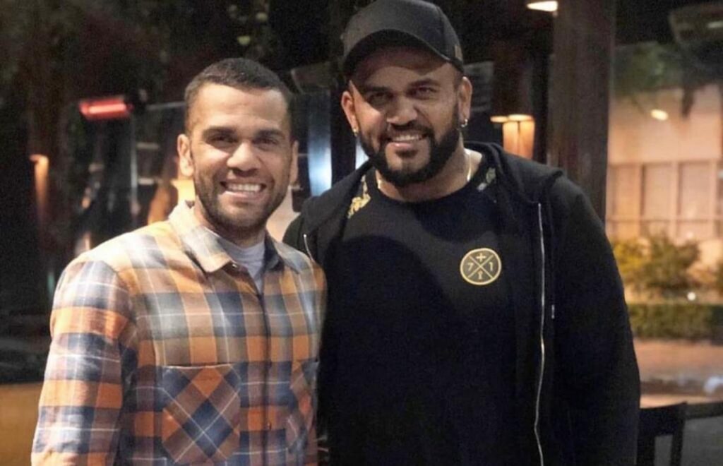 FRATELLO-DANI-ALVES