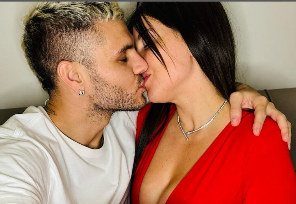 icardi wanda 10 anni (1)