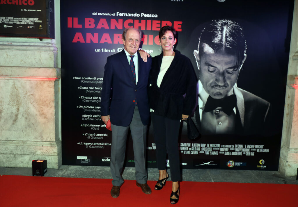 Premiere Il Banchiere Anarchico by Giulio Base