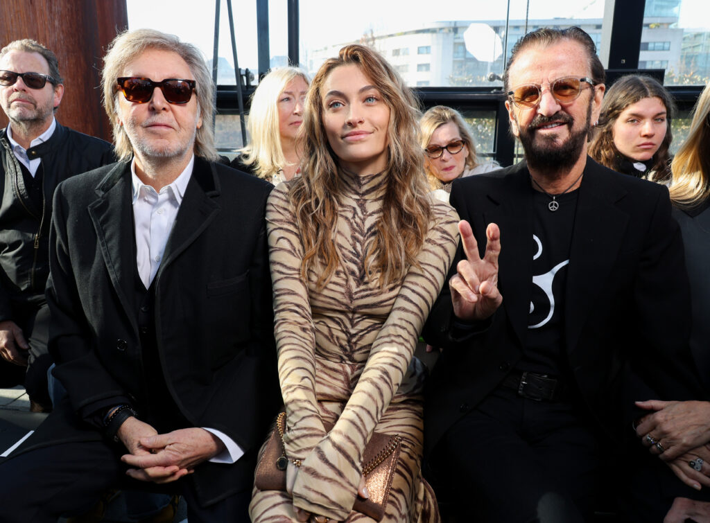 Stella McCartney : Front Row - Paris Fashion Week - Womenswear Fall/Winter 2024-2025