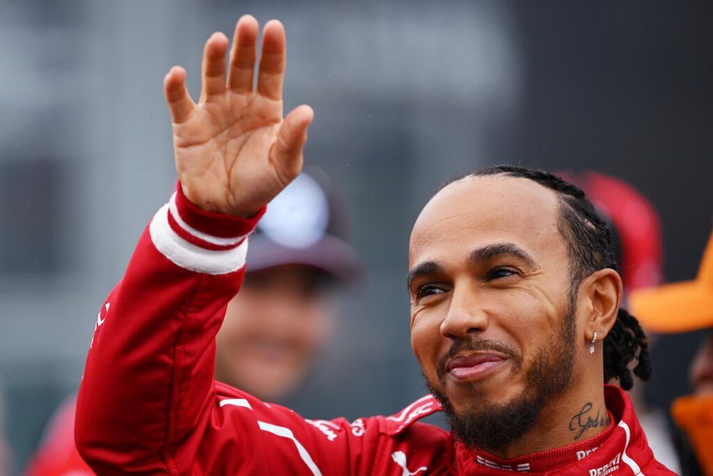 Saluto Hamilton