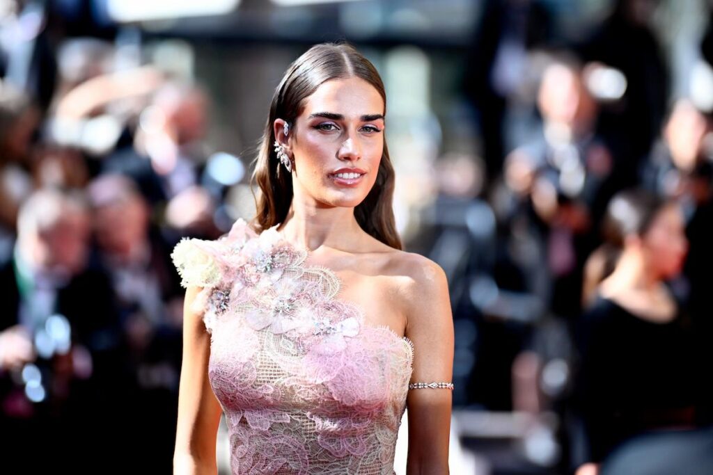 Clara