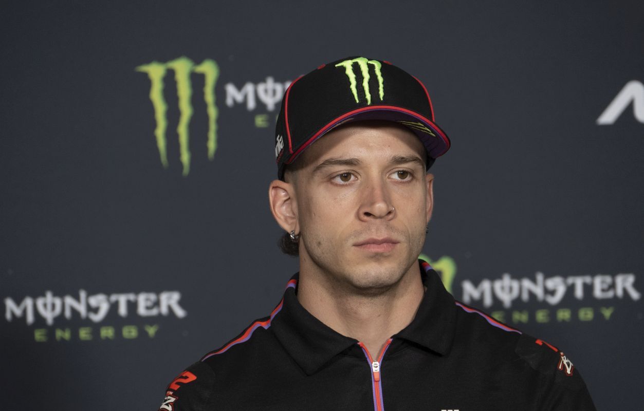 MotoGP, Bezzecchi chiede scusa dopo lo schiaffo al marshall: "Non ho giustificazioni"