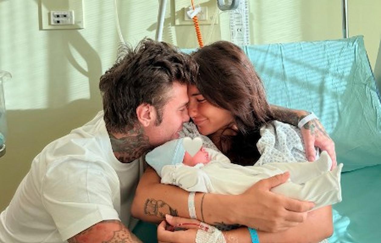 L'annuncio di Fedez, è nato il suo terzo figlio