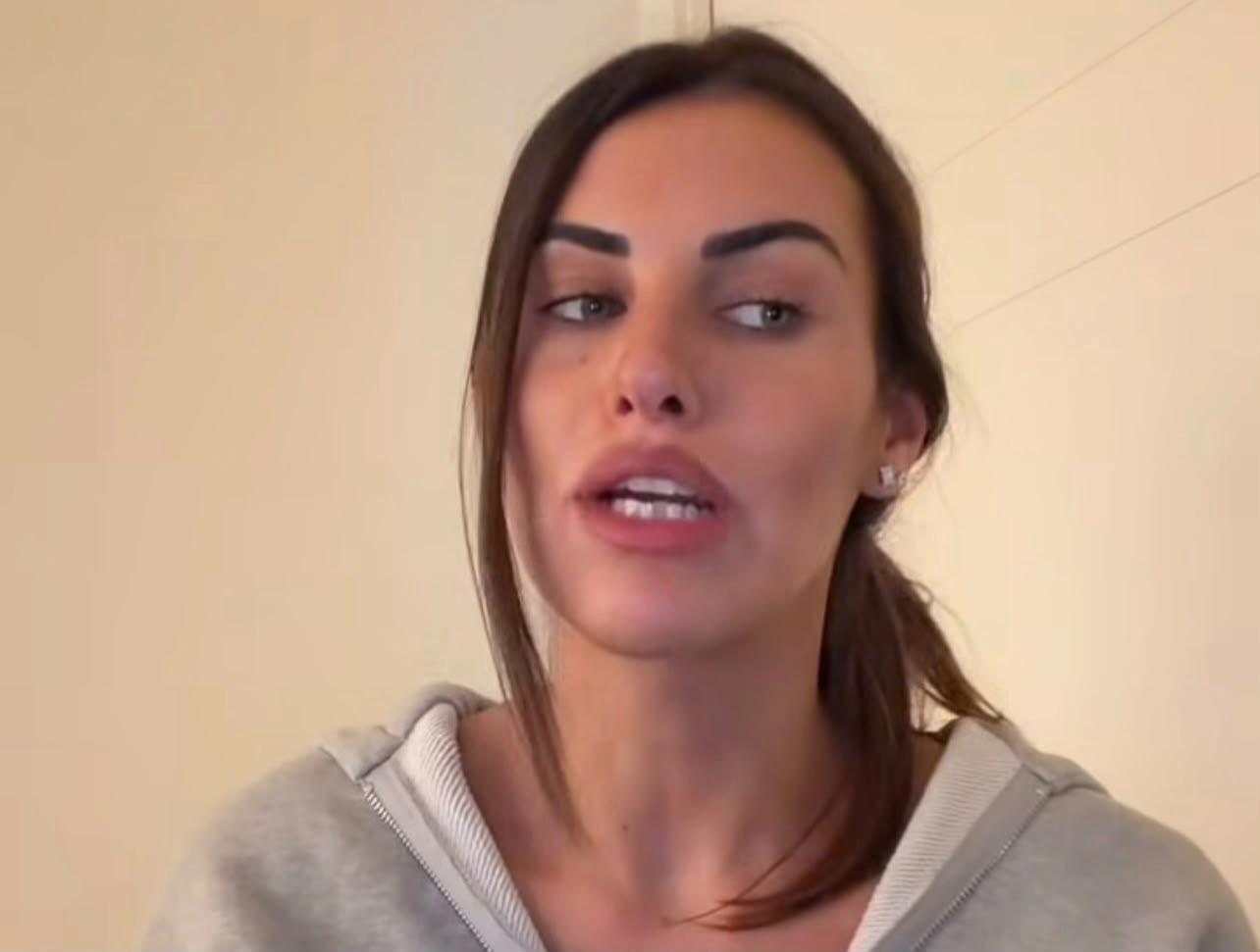 VIDEO / Carolina Stramare si confida con i follower: "Ho capito una cosa. Mi dicevano..."