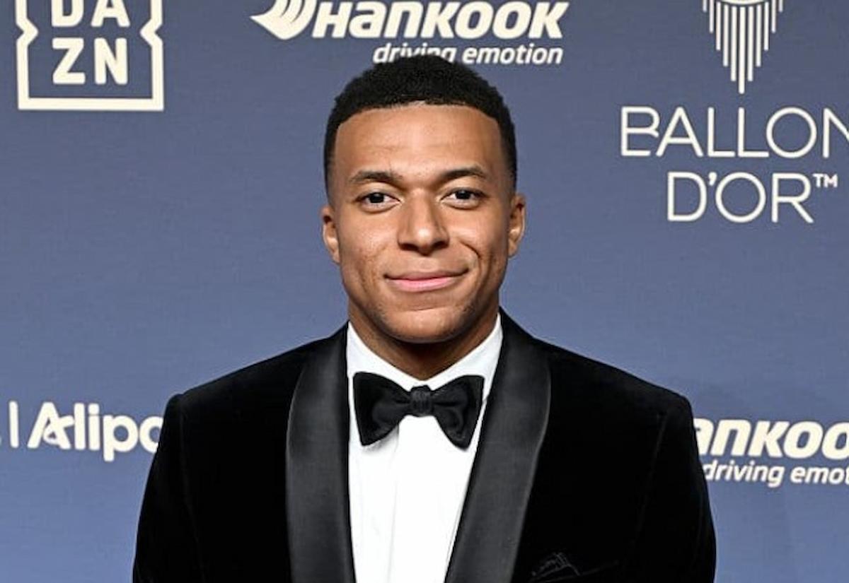 Viccelődött Maóval Kylian Mbappé, három kínai cég azonnal felbontotta a szerződését