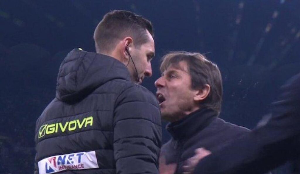 Conte espulso